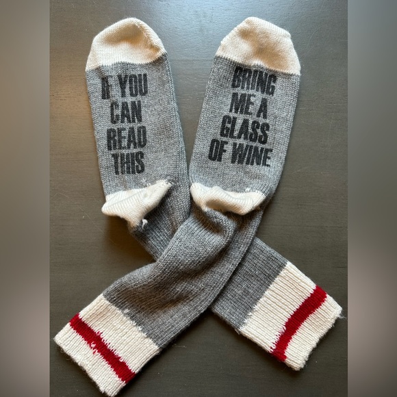 Wine Socks -Holiday Gift - “If You Can Read This | Bring Me a Glass of Wine” - Picture 3 of 5